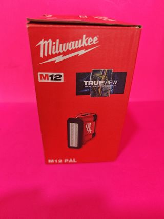 Foco Milwaukee M12 PAL Nuevo + Batería  regalo
