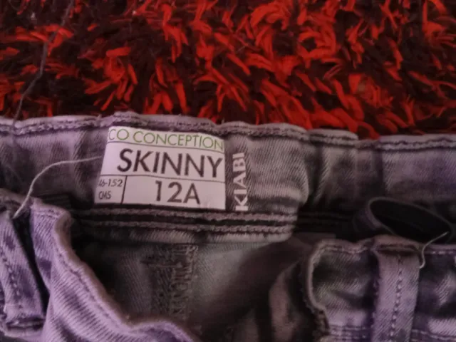 Calças de ganga lavadas roxas