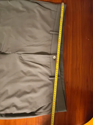 Pantalón corto vestir gris oscuro