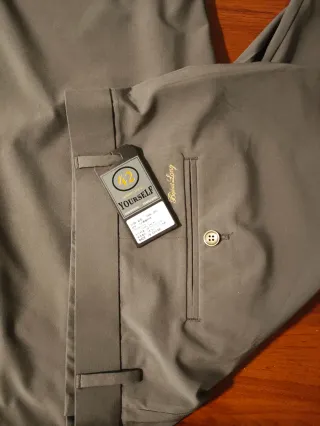 Pantalón corto vestir gris oscuro