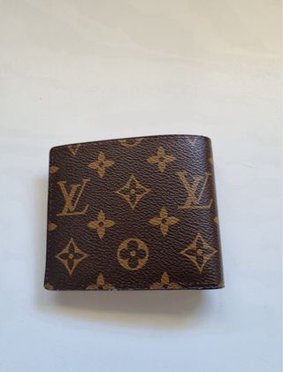 Billetera Louis Vuitton Marrón y Dorada