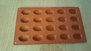 Molde silicona para 18 magdalenas