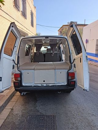 Furgoneta volkswagen T2 camperizada.Perfecto estad