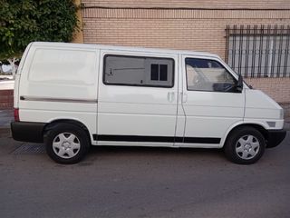 Furgoneta volkswagen T2 camperizada.Perfecto estad