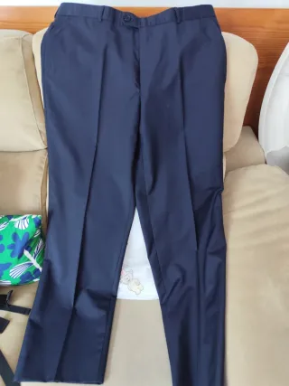 Traje de novio negro