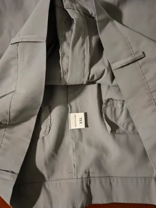Pantalón corto vestir gris claro
