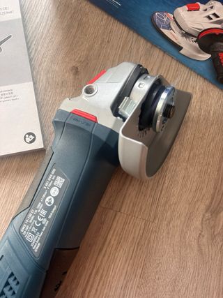 Radial Bosch GWS 19-150 CI Nueva
