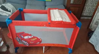 Cuna de viaje Disney con cambiador
