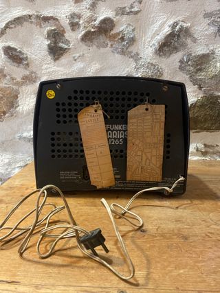 Radio antigua Telefunken Canarias