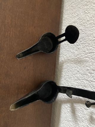 2 Antiguos candiles de forja