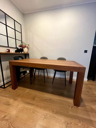 Mesa de comedor extensible de madera