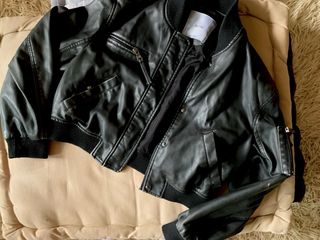 Cazadora Bomber Cuero Negra Bershka