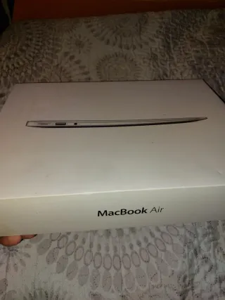 Caja MacBook Air 13 Apple