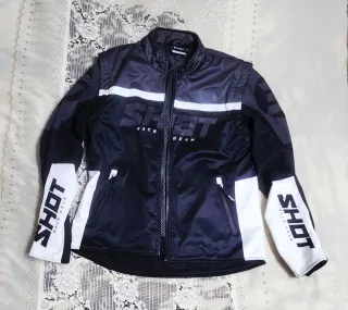Chaqueta Shot Lite Mangas desmontable 
Talla L Y X