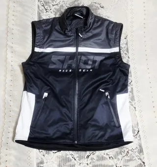Chaqueta Shot Lite Mangas desmontable 
Talla L Y X