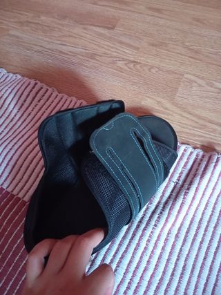 Zapato ortopédico negro pie izquierdo