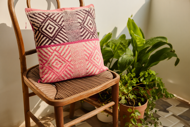 Almofada artesanal de lã de ovelha