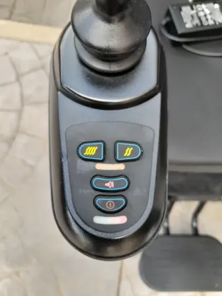 Silla de ruedas eléctrica MedicalPro S600