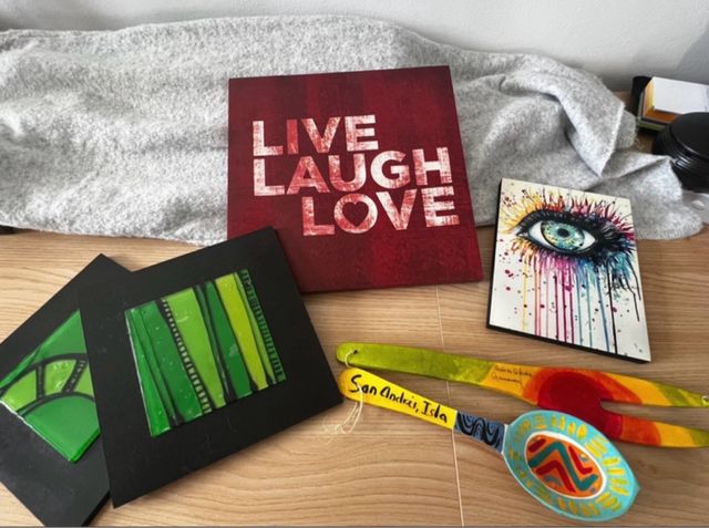 Lote Decoración: Cuadros y Cucharas