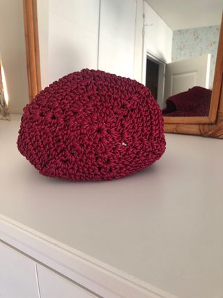 Bolso de mano tejido color granate