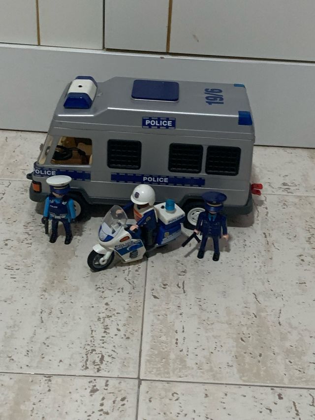 Playmobil Policía: Furgoneta y Moto