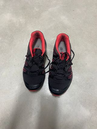 Zapatillas Salomon Montaña Negras Rojas
