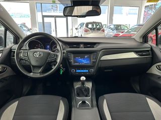 TOYOTA AVENSIS TOURING SPORTS 150D ADVANCE 143CV