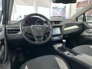 TOYOTA AVENSIS TOURING SPORTS 150D ADVANCE 143CV