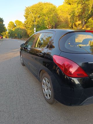 Peugeot 308 2011