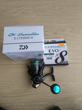 Carrete Daiwa Emeraldas LT2500S-H + trenzado