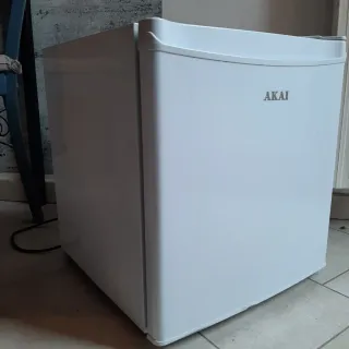 Frigo Bar AKAI 50x45
