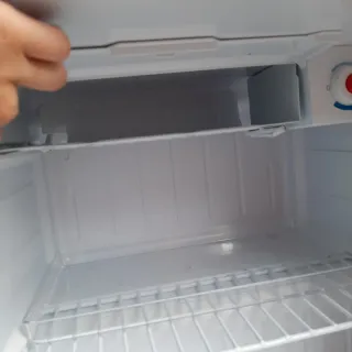 Frigo Bar AKAI 50x45