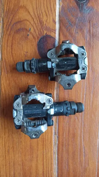 Pedales Shimano PD-M520 Automáticos