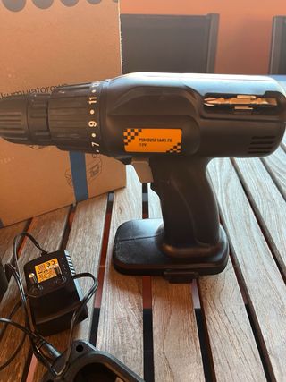Taladro Atornillador 12V con Cargador y Batería