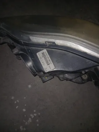 Faros Ford Focus 2011