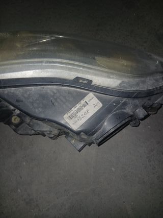 Faros Ford Focus 2011