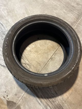 Neumático Yokohama 225/45 R17 Y