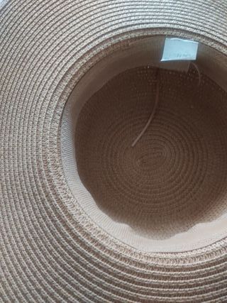 Sombrero playero de mujer