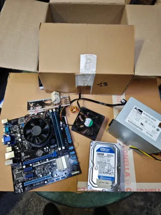 Componenti PC ASUS: Scheda Madre, HDD, PSU