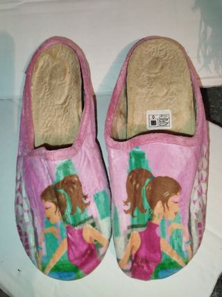 Zapatillas casa niña dibujo chica