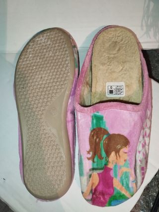 Zapatillas casa niña dibujo chica