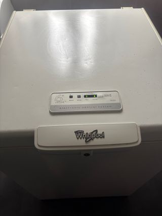 Arcón Congelador Whirlpool Modelo WH1410A +E