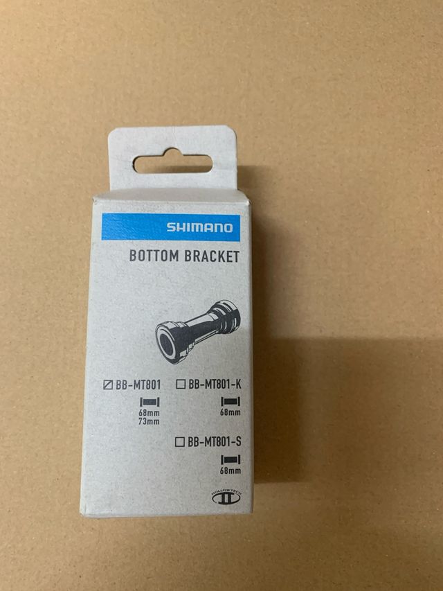 Caja Pedalier Shimano BB-MT801