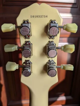 Guitarra Epiphone SG Custom