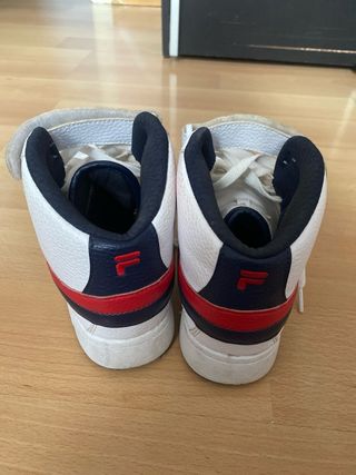 Zapatillas altas Fila blancas y rojas