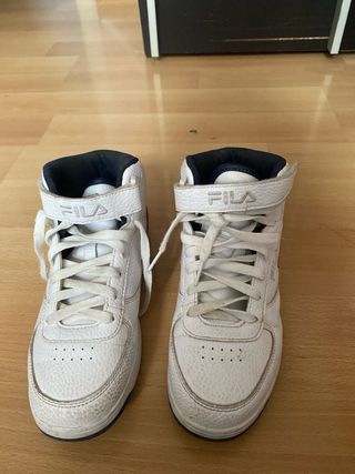 Zapatillas altas Fila blancas y rojas
