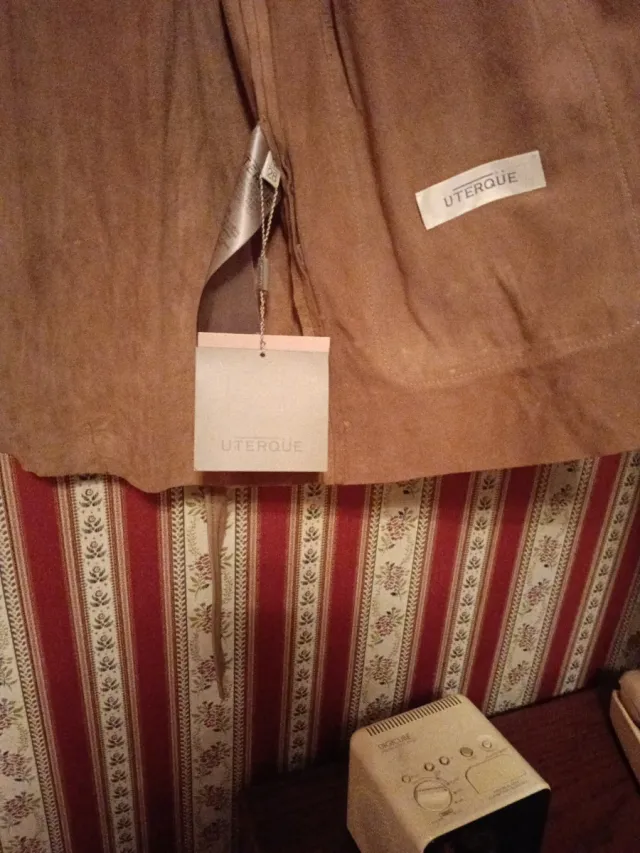 Chaqueta marrón de ante