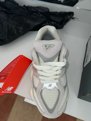 Zapatillas New Balance 9060 Nuevas Gris