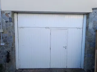 Portal de aluminio lacado blanco