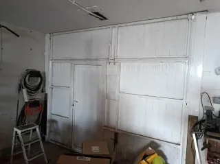 Portal de aluminio lacado blanco